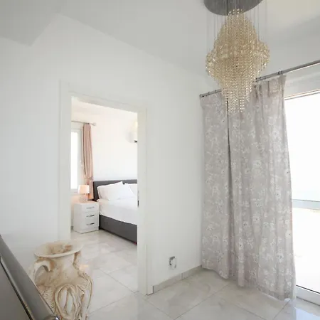 Holiday home 3-bedroom With Breathtaking Sea View And Private Pool *