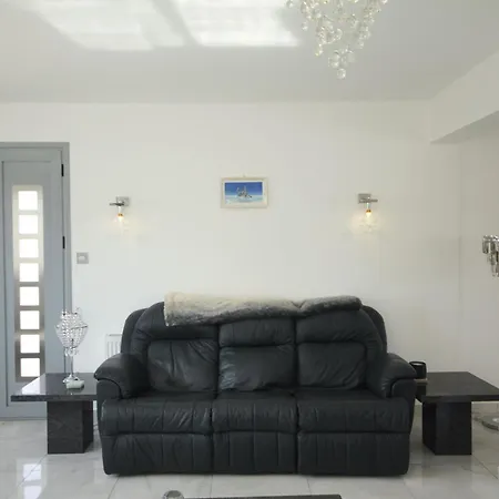 3-bedroom With Breathtaking Sea View And Private Pool