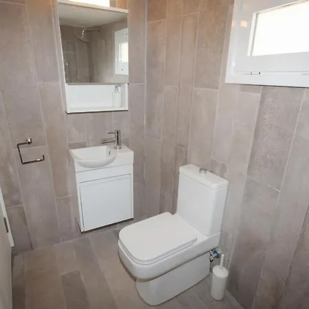 3-bedroom With Breathtaking Sea View And Private Pool Holiday home *