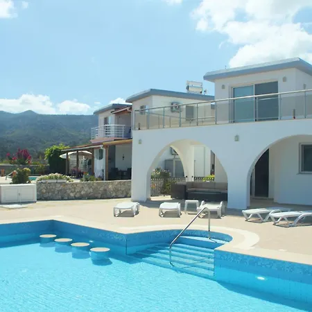 3-bedroom With Breathtaking Sea View And Private Pool Tatil Evi