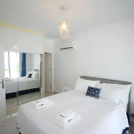 3-bedroom With Breathtaking Sea View And Private Pool *